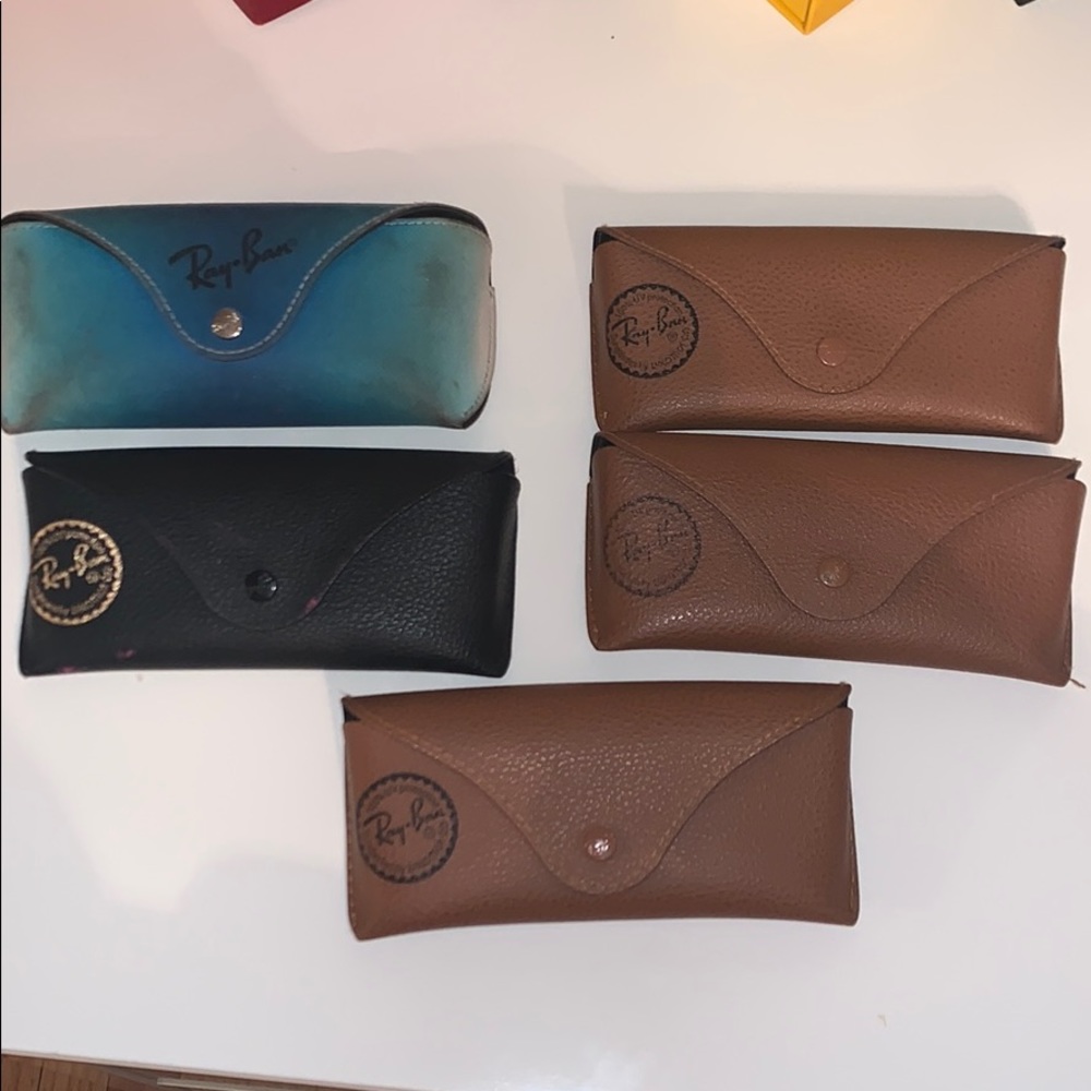 Ray bans glasses case! Any color available.